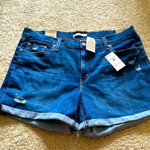 NWT Levi's Women's Mid-Length Dark Denim Jeans Size 34 / 18